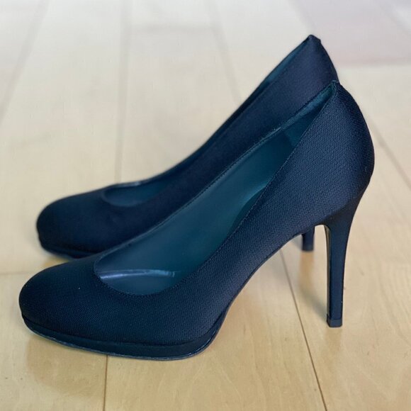 NEW IN BOX Stuart Weitzman Black Platform Heels Pumps Size 7.5 Made in Spain - Picture 1 of 9